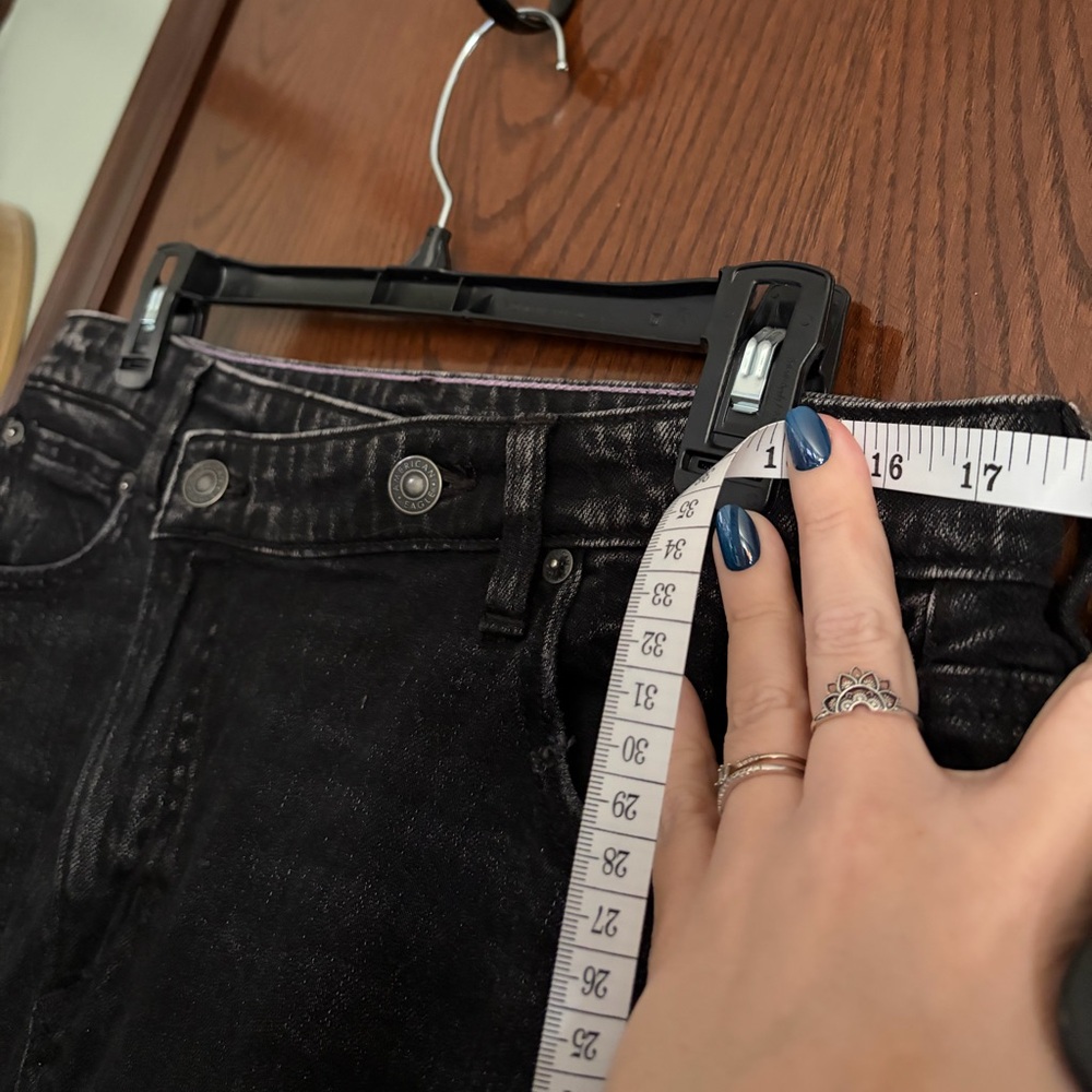 American Eagle x Coco Gauff distressed cross over stovepipe jeans - Picture 4 of 10